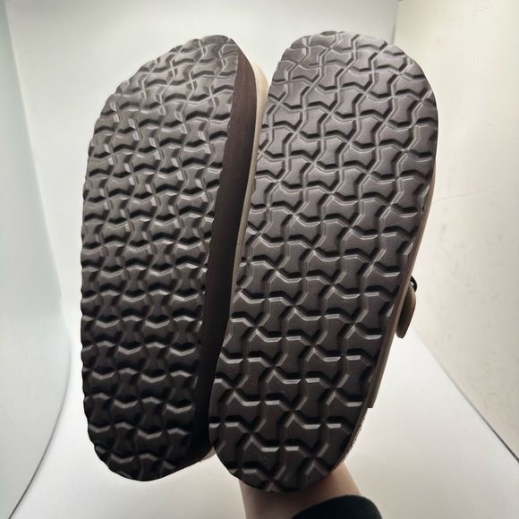 CUSHIONAIRE Women's Cork Footbed Platform Clog 9 SAND - Picture 5 of 7